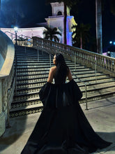 Load image into Gallery viewer, Gala Gown Look