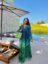 Load image into Gallery viewer, Emerald Oasis Look
